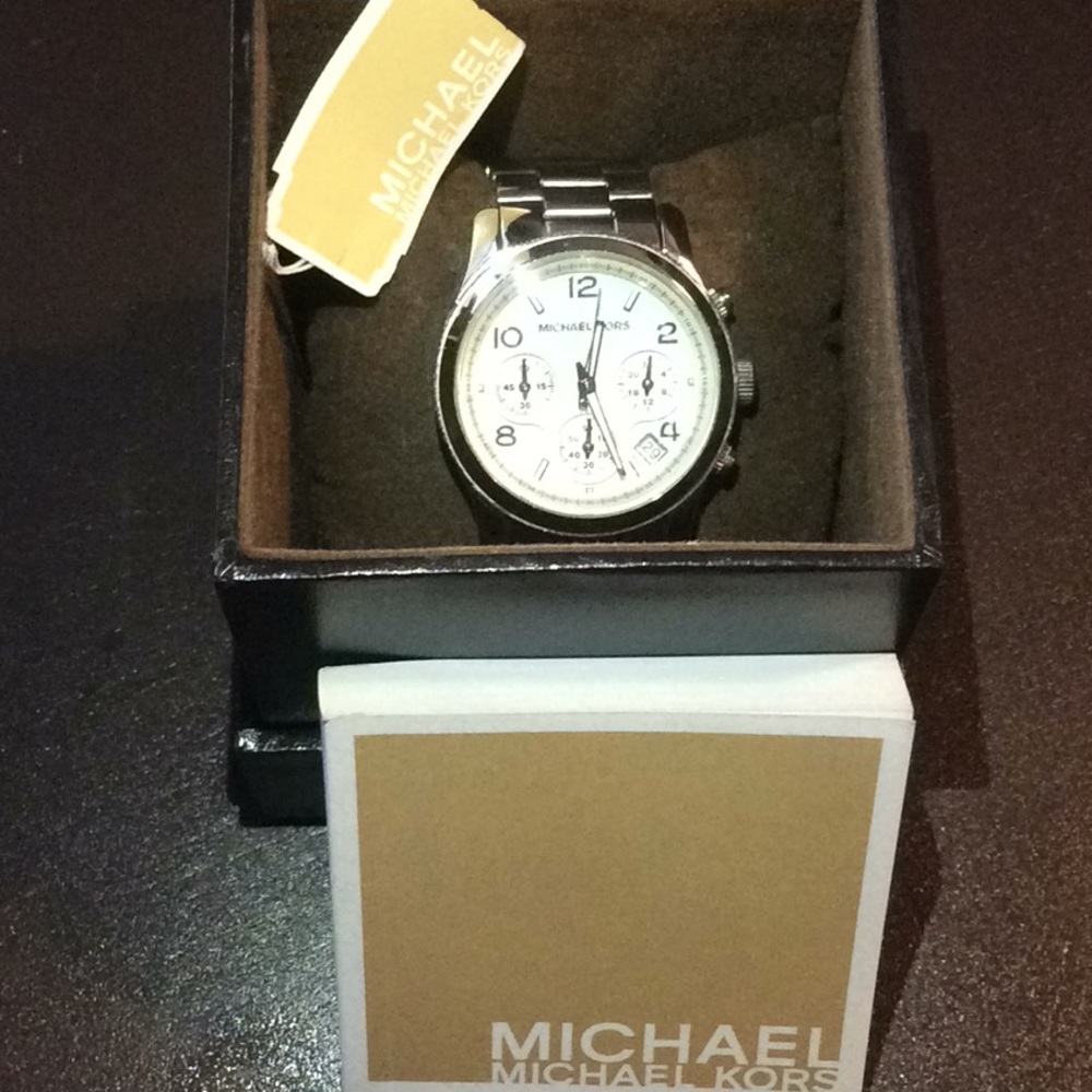 Michael Kors MK5076 chronograph watch